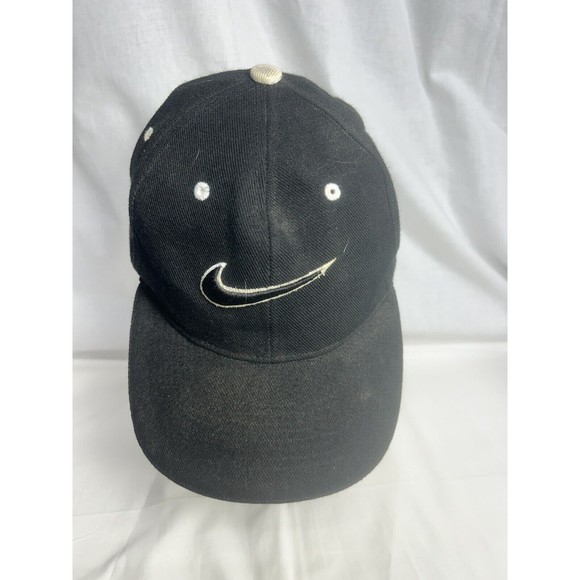 Vintage Nike Adjustable Strapback Black Embroidered Swoosh Baseball Cap Hat - Picture 1 of 5